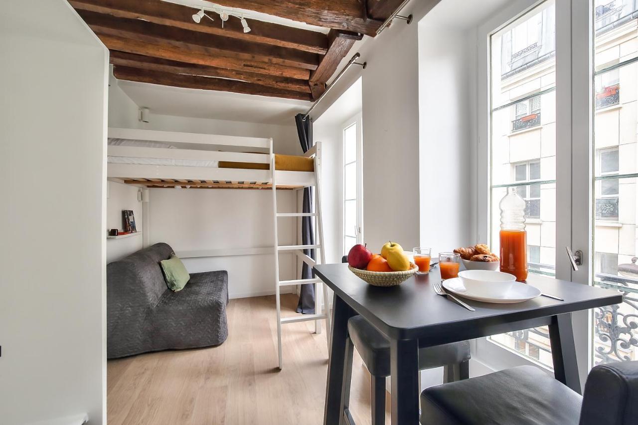 Appartamento Cosy Mezzanine Studio in the Heart of Paris  Esterno foto